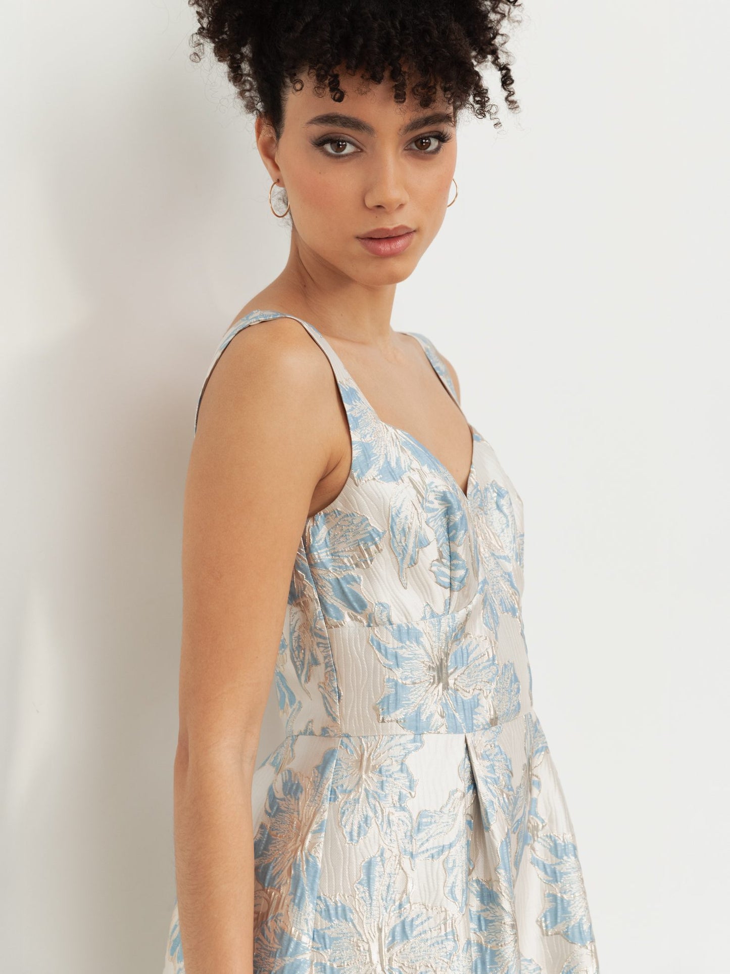 Maya Blue Floral Jacquard Strappy Midi Dress