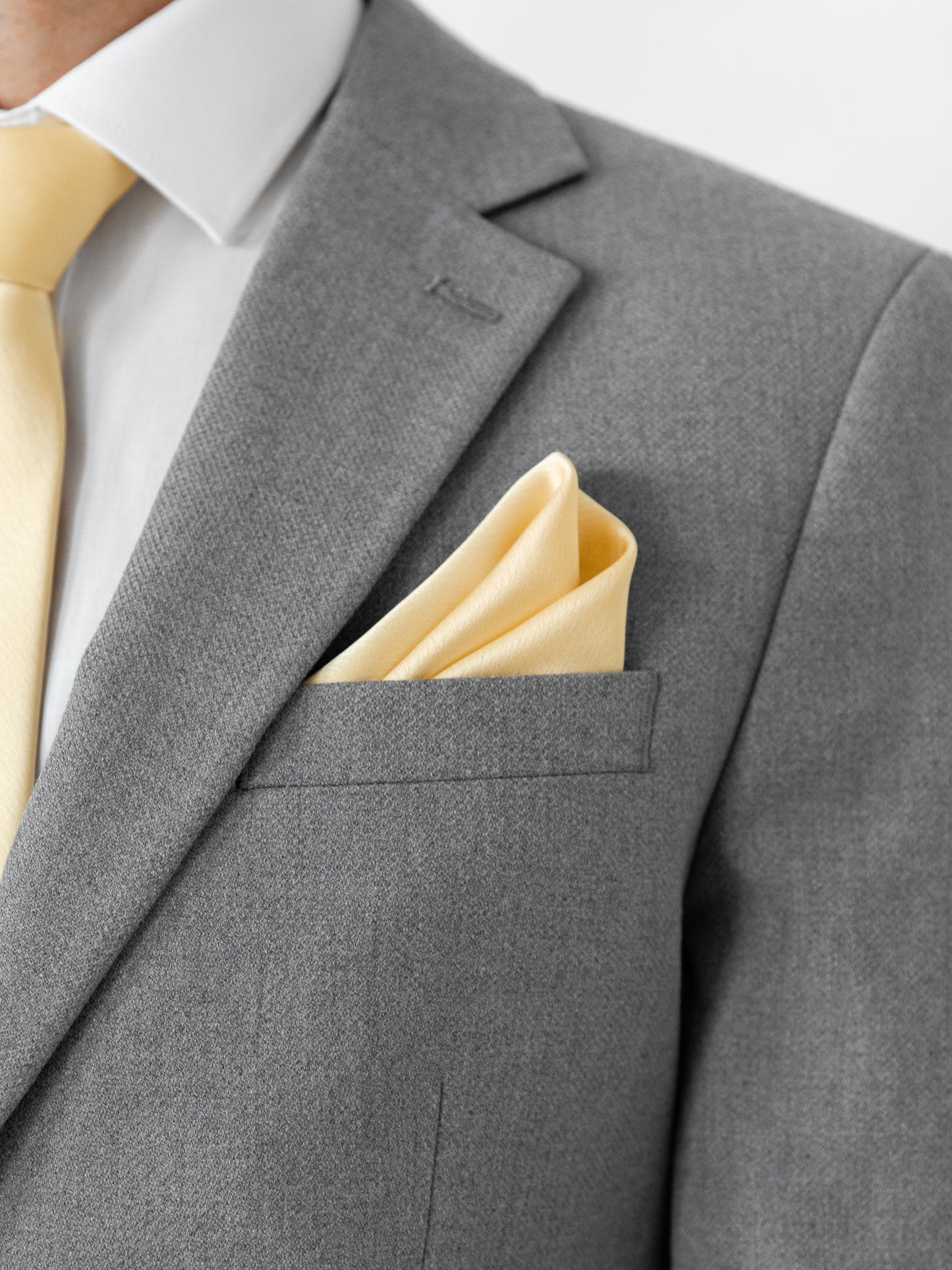 Maya Buttercream Satin Tie & Pocket Square Set