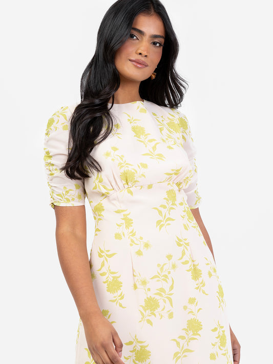 Anaya With Love Floral Short Ruched Sleeve & Keyhole Back High-Low Dress